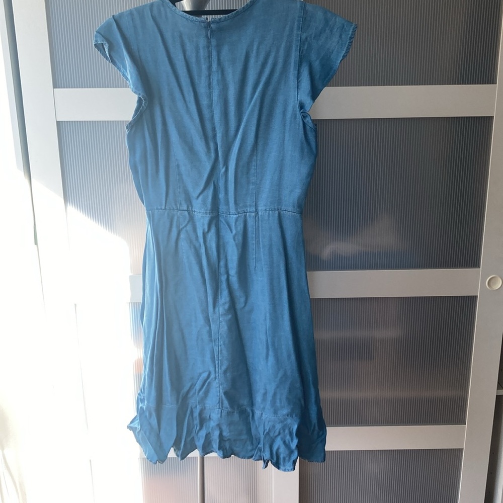 Petite ruffle denim dress. In good condition. - Picture 2 of 4